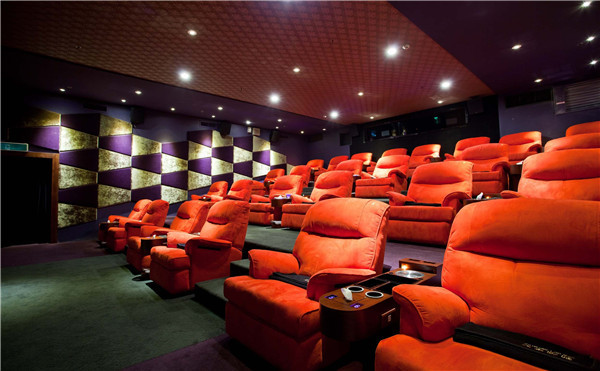 佛山地坪漆廠(chǎng)商如何為電影院地面選擇材料